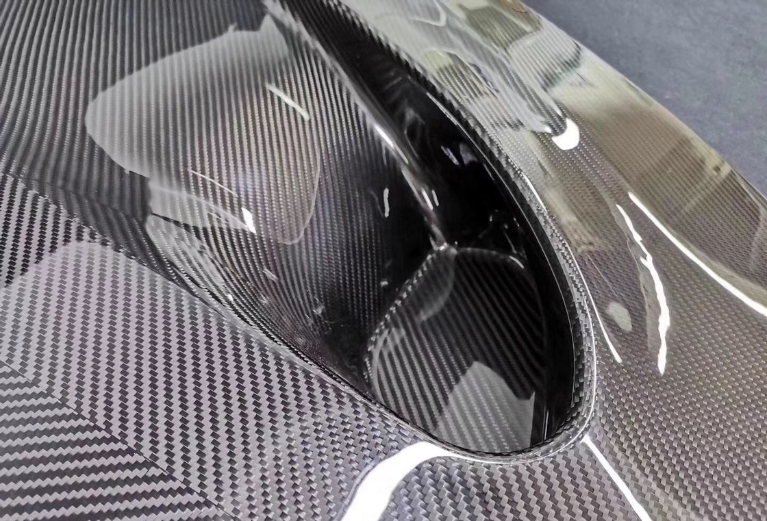 Bagian bodi mobil OEM gaya serat karbon depan bibir samping ventilasi spoiler belakang eksterior